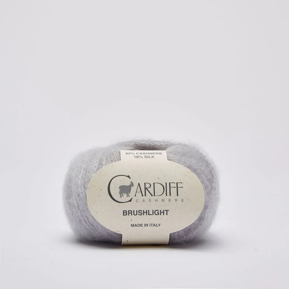 Cardiff Cashmere Brushlight 104 Pomice